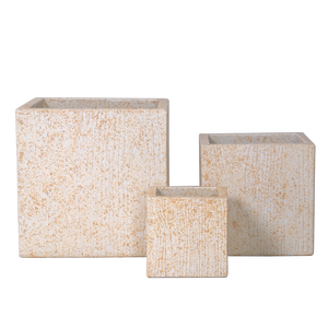 Vase de sol en ciment moucheté en beige neutre avec des détails rainurés verticaux, léger et durable, pot de fleurs d'extérieur - Product Image 3