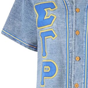 เสื้อเบสบอลยีนส์ Sigma Gamma Rho SGRho แบบติดกระดุม สีน้ำเงินทอง เสื้อผ้ากรีกพรีเมียม สำหรับผู้หญิงและผู้ชาย - Product Image 4