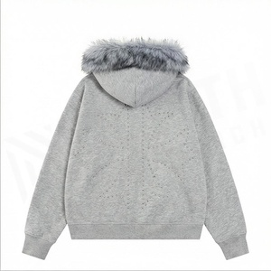 เสื้อฮู้ดโอเวอร์ไซส์แต่งขนเฟอร์เทียมและประดับด้วยคริสตัล สีเทา สวมใส่สบายในฤดูหนาว เหมาะสำหรับทั้งชายและหญิง - Product Image 2