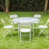 Dernier produit 45*45*80cm vente en gros noir blanc restaurant chaises pliantes pour événements dossier chaise en plastique