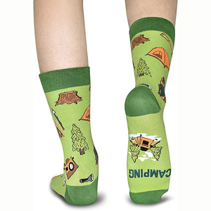 Chaussettes personnalisées pour hommes en coton, respirantes, à usage quotidien, pour le camping, la pêche, la randonnée, le ski, avec imprimé dessin animé, logo et citation amusante sur le dessous - Product Image 2