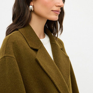 Servicios OEM: Abrigo Largo Casual Grueso de Lana para Mujer, Transpirable, Ropa de Invierno, Botones de Cuerno, Relleno de Fibra de Poliéster y Piel de Visón - Product Image 6
