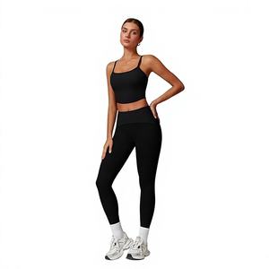 Conjunto Deportivo Personalizado para Mujer, Bra Deportivo Negro y Leggings de Cintura Alta, Ropa Deportiva Elástica para Gimnasio, Fitness y Entrenamiento - Product Image 4