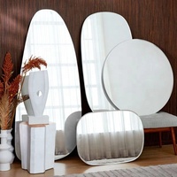 Ensemble de deux miroirs décoratifs muraux dorés contemporains asymétriques à LED sur pied en MDF argenté de 4 mm avec dos en bois SWT 2026