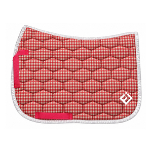 Tapis de selle de dressage à carreaux rouges avec bordure blanche et sangles roses, coque en coton, rembourrage en polyester, doublure en satin - Product Image 1