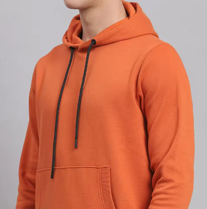Conjunto Deportivo de Sudadera con Capucha Naranja para Hombre - Conjunto de Sudadera y Pantalones Deportivos Lisos con Logotipo Personalizado, Ropa Deportiva Informal de Dos Piezas - Product Image 5