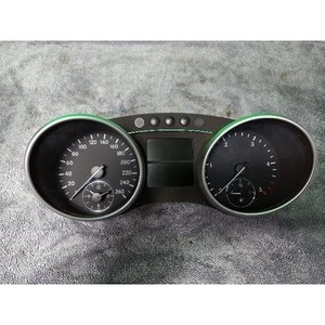 ชุดหน้าปัดมือสองสำหรับรถยนต์ M-class รุ่น A1645403347 - Product Image 1