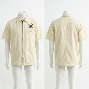 Chaqueta de Barbero para Hombre, 240 GSM, Algodón Twill, Color Crema, Cierre Frontal con Cremallera, Panel Utilitario, Ropa de Trabajo, Logotipo Personalizado Bordado, Estilo Camisa Uniforme Profesional - Product Image 1