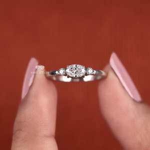Bague de fiançailles ovale en diamant de laboratoire, or 14 carats, trois pierres, sertissage Muse, cadeaux de mariage, fabricant et fournisseur OEM ODM - Product Image 6