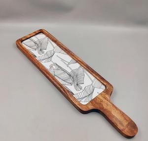 Plateau de service rond en bois fait main, motif personnalisé, design luxueux, écologique, durable, cadeau d'affaires - Product Image 4