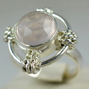Bague ronde en quartz rose, argent sterling 925, bijou fait main, cadeau pour elle, sertissage clos, bijoux en quartz rose. - Product Image 3