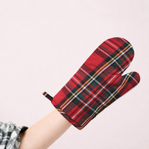 Kitchen Collection Checkered <b>Oven</b> Mitts <b>Oven</b> Mitt 100% Cotton <b>Oven</b> Mitts with Large size at affordable price. - Product Image 1