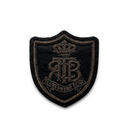 Insignia Bordada con Monograma de Oro y Cuentas en Forma de Escudo para Uniformes y Ropa de Moda Personalizados
