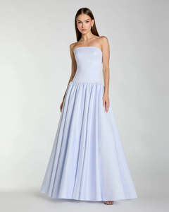 Vestido de Noche Largo de Satén Azul Claro sin Tirantes, Estilo Tubo, Plisado, Elegante, Formal, con Sujetador Incorporado y Antiarrugas - Product Image 1