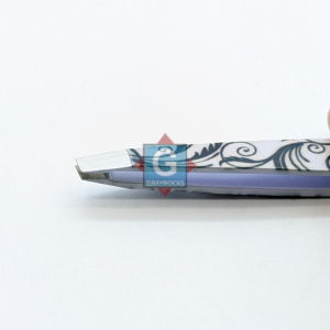 แหนบถอนขนคิ้วปลายเฉียงลายคลาสสิก ทำจากสแตนเลส ดีไซน์ทนทาน - Product Image 3