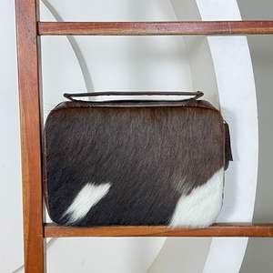 Funda para Biblia de Cuero Vacuno Occidental de Alta Demanda con Cremallera, Estuche Premium para Biblia con Marcador, Bolsa de Viaje Personalizada para Libros de Iglesia - Product Image 4