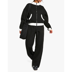 Tenues streetwear d'hiver pour femmes de haute qualité, fabriquées sur mesure par un fabricant spécialisé, garantissent une durabilité supérieure pour les acheteurs de détail mondiaux. - Product Image 3