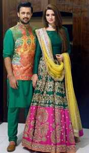 Vestido de novia Mehndi Lehnga con bordados elaborados, ropa de boda tradicional pakistaní, traje étnico de diseñador, servicio de tamaño y color personalizados - Product Image 4