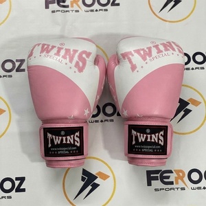 Guantes de Boxeo Personalizados al por Mayor, Color Rosa Claro, Marca Twins OEM, Cuero Premium, para Entrenamiento Profesional y Sparring, en Todos los Diseños - Product Image 1