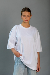 เสื้อยืดเจอร์ซีย์เนื้อผ้าไหมสัมผัสนุ่มหรูหราสำหรับผู้หญิง ทรงสวยสง่า สวมใส่ได้ทั้งทำงานและลำลอง คุณภาพพรีเมียม ขายส่งจากผู้ผลิตแฟชั่น - Product Image 5