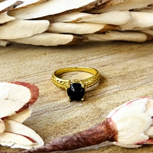 Market Favorite Onyx <b>Rings</b> <b>Dainty</b> Brass <b>Rings</b> For Women 18k Gold Plated Vintage Floral Band Fashion Jewelry Wholesale/OEM/ODM - Product Image 1