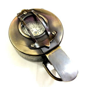 Brújula de Bolsillo de Latón de Calidad de Exportación, Instrumento Náutico con Tapa Articulada, Decoración Marina Vintage, Disponible al Mejor Precio del Mercado - Product Image 3
