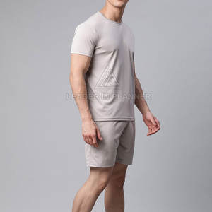 ชุดเสื้อผ้าผู้ชายสองชิ้นแบบกำหนดเอง ชุดฤดูร้อนแบบสั้น ปรับได้ สวมใส่สบาย ชุดฤดูร้อนผู้ชายแบบสั้น - Product Image 2