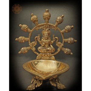Diosa Gajalakshmi Big Diya hecha a mano de 8 pulgadas en latón para decoración del hogar, hecha en la India para regalar - Product Image 1