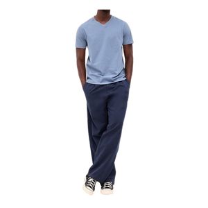 เสื้อยืดคอกว้าง แขนสั้น ผู้ชาย สไตล์ลำลอง เรียบง่าย เนื้อผ้านุ่ม ระบายอากาศได้ดี น้ำหนักเบา เหมาะสำหรับใส่ในฤดูร้อน ใส่ได้ทุกวัน รับผลิตตามแบบ OEM - Product Image 4