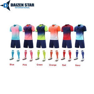 Nombre y números del equipo personalizados, impresión por sublimación de manga corta, 100% poliéster, transpirable y de secado rápido - Product Image 6