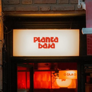 Servicio de Impresión Personalizada en Vietnam, Pancarta Retroiluminada de PVC, PET y Vinilo para Exhibición en Cajas de Luz Interiores y Exteriores - Product Image 2