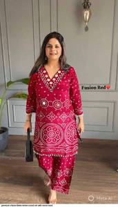 Salwar Kameez en soie chinon imprimée pour femmes, travail artisanal lourd |   Traditionnel, longueur genou |   Slim Fit |   Séchage rapide |   Vêtements ethniques pour la fête de Diwali - Product Image 5