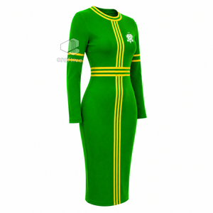 ชุดเดรสยาวสีเขียวแขนยาวสำหรับผู้หญิง ยี่ห้อ Chi Eta Phi ทรงเข้ารูป ความยาวปานกลาง แต่งแถบสีเหลือง คอเสื้อแบบคอกลม ไซส์พลัส ทรงเข้ารูป สวมใส่สบาย - Product Image 2