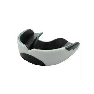 Protector Bucal de Silicona Negro y Dorado, Moldeable, Transpirable, Equipo Deportivo Protector para Boxeo, Ajuste Universal para Adultos - Product Image 2