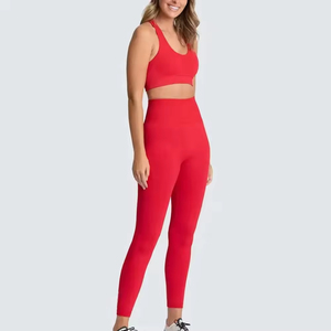 Conjunto de Yoga sin Costuras de 2 Piezas, Top Corto de Cintura Alta con Espalda Cruzada y Leggings Largos de Color Rojo Sólido, Ropa Deportiva para Mujer - Product Image 1