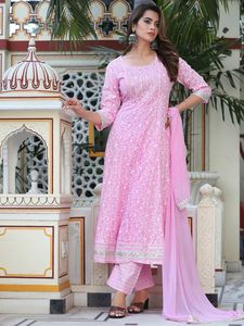 Ensemble Anarkali traditionnel 3 pièces en rayonne Twinfeet avec broderie, longueur genou, coupe classique, idéal pour les mariages et les fêtes estivales - Product Image 5