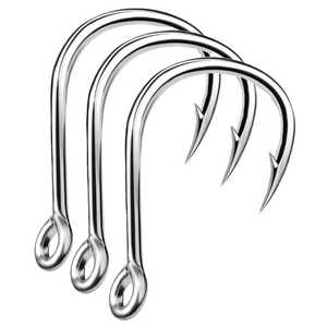 Hameçons triples de pêche en acier inoxydable haute résistance à 45 degrés pour la pêche au grenouille, au bar, à la truite, en rivière et en eau salée - Product Image 1