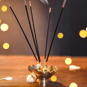 Handcrafted Luxury <b>Bakhoor</b> Incense <b>Burner</b> with Artistic Arabic Touch for High End Home Fragrance Experience - Product Image 1