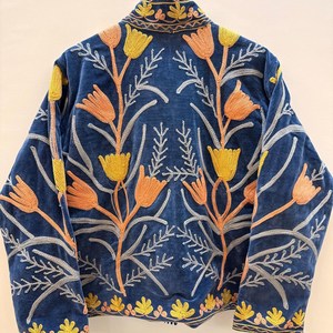เสื้อแจ็คเก็ตกำมะหยี่สีน้ำเงินลายซูซานี งานแฮนด์เมดสุดพิเศษ สไตล์โบฮีเมียนสุดหรู  เสื้อคลุมคาร์ดิแกนปักลายด้วยมือ  เสื้อเบลเซอร์สำหรับฤดูหนาว - Product Image 6