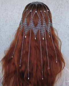 Tocado de Malla Metálica Medieval con Perlas, Chapado en Plata, de Acero Inoxidable - Imitación Antigua Moderna - Product Image 1