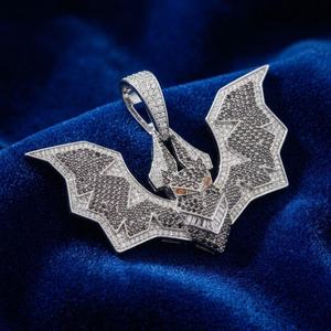 Pendentif chauve-souris serti de pierres, argent 925 avec moissanite noire et blanche, bijoux tendance hip-hop pour homme et femme - Product Image 2