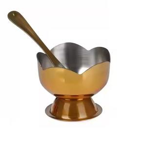 Bol à glace en métal au design élégant pour servir des desserts froids sur les tables à manger - Product Image 6