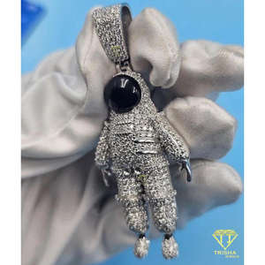 Collar con Colgante de Astronauta con Incrustaciones de Moissanita VVS en Plata de Ley 925 - Product Image 5