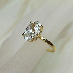 Bague de fiançailles en or jaune avec diamant ovale de 4 carats, style classique, bijoux en diamant naturel pour femmes - Product Image 4