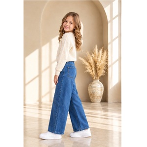 Proveedor indio de jeans de mezclilla azul oscuro de pierna ancha para niños, con tela de algodón suave, corte relajado y estilo casual elegante en venta. - Product Image 1