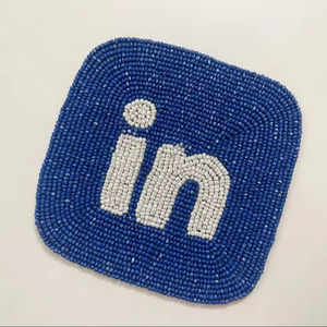 Mini dijes bordados con cuentas de semillas para llaveros, llaveros florales bordados con cuentas de semillas a granel para accesorios de moda - Product Image 1