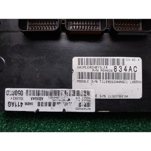 300 ECU y Módulos de Computación Usados 04606834AC - Product Image 4