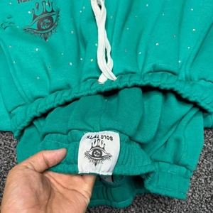 ชุดวอร์มผู้ชายแบบมีฮู้ดและกางเกงจ็อกเกอร์ ตกแต่งด้วยคริสตัลสั่งทำพิเศษ ผ้าฝ้าย/ผ้าฟลีซ พร้อมสกรีนลาย ชุดวอร์มแบบยูนิเซ็กซ์ - Product Image 4