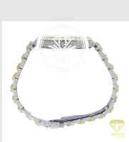 Montre en moissanite de qualité supérieure avec pierres serties à la main et finition sophistiquée en or blanc et or jaune