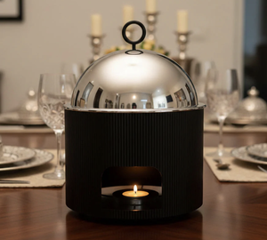 Casserole ronde noire élégante avec couvercle en acier inoxydable et support pour bougie chauffe-plat, idéale pour les buffets de mariage, les réceptions à domicile. - Product Image 1